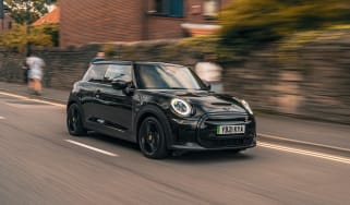 MINI hatch shadow edition - front